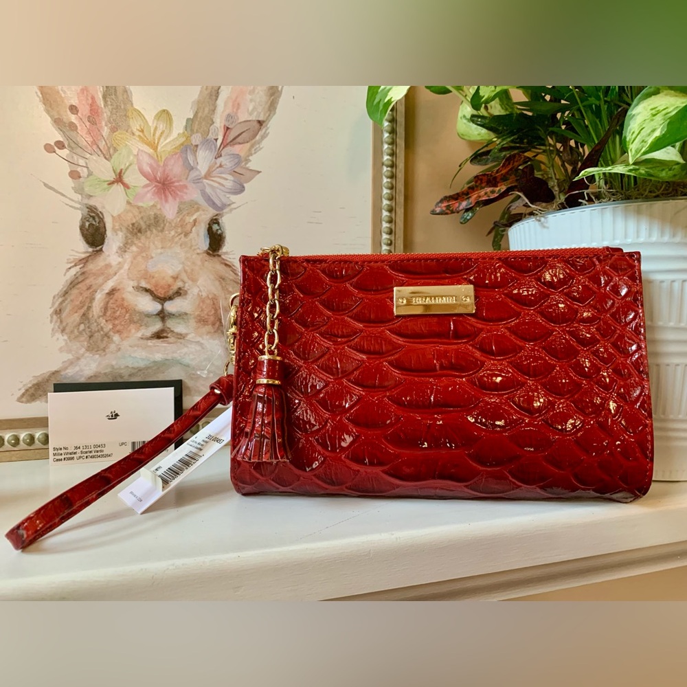 UNICORN ALERT!  Brahmin Scarlet Vardo Millie clutch/wristlet NWT